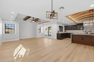 2112 E Laurel St, Mesa, AZ 85213 - Photo 19