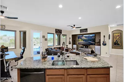 9325 S 179th Drive, Goodyear, AZ 85338 - Photo 15