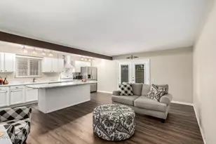 9819 W Lancaster Dr, Sun City, AZ 85351 - Photo 9