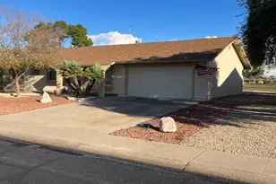 19605 N Welk Dr, Sun City, AZ 85373 - Photo 3