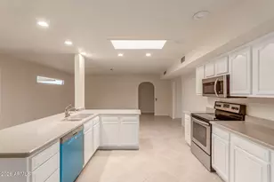 10510 W Concho Cir, Sun City, AZ 85373 - Photo 17