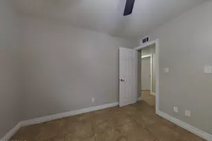 8130 N 55th Ave, Glendale, AZ 85302 - Photo 11