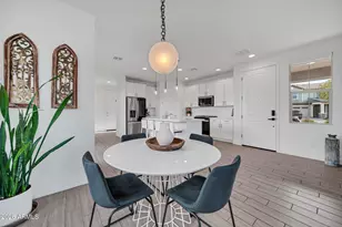 2042 W Lariat Ln, Phoenix, AZ 85085 - Photo 15