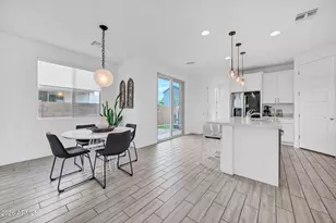 2042 W Lariat Ln, Phoenix, AZ 85085 - Photo 13