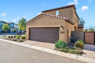 2042 W Lariat Ln, Phoenix, AZ 85085 - Photo 5