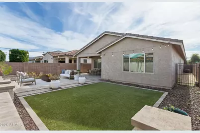 12242 W Briles Road, Peoria, AZ 85383 - Photo 35