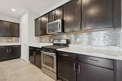 12242 W Briles Road, Peoria, AZ 85383 - Photo 11