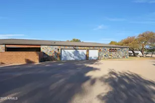 2718 E Campo Bello Dr, Phoenix, AZ 85032 - Photo 27