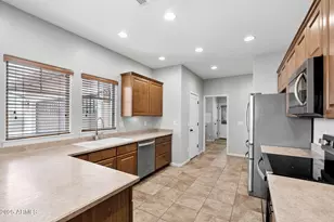 832 E Maddock Rd, Phoenix, AZ 85086 - Photo 11