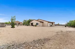 832 E Maddock Rd, Phoenix, AZ 85086 - Photo 25