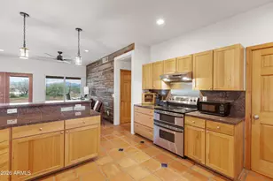 16030 E Dixileta Dr, Scottsdale, AZ 85262 - Photo 25