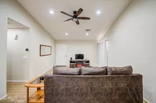 15873 W Moreland St, Goodyear, AZ 85338 - Photo 9