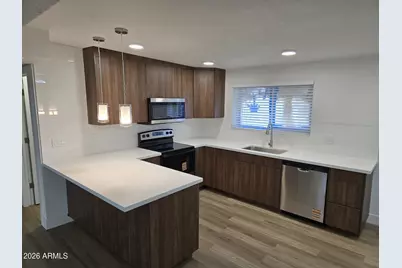 2242 E Nancy Lane, Phoenix, AZ 85042 - Photo 5