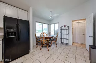 8521 W Mauna Loa Ln, Peoria, AZ 85381 - Photo 9