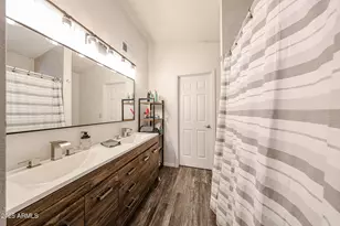 8521 W Mauna Loa Ln, Peoria, AZ 85381 - Photo 17