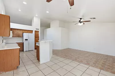 17136 N Woodrose Avenue, Surprise, AZ 85374 - Photo 5