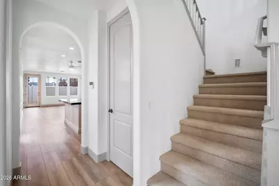 2923 N 48th Place, Phoenix, AZ 85018 - Photo 9