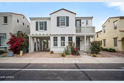 2923 N 48th Place, Phoenix, AZ 85018 - Photo 1