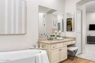 7266 E Del Acero Dr, Scottsdale, AZ 85258 - Photo 23