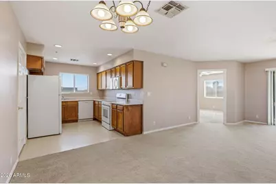 16637 E Almont Drive #Apt 3, Fountain Hills, AZ 85268 - Photo 7