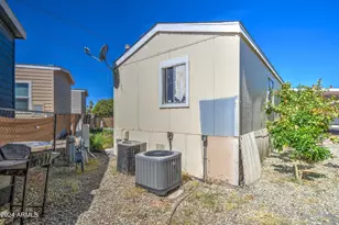 342 S 40th St, Mesa, AZ 85206 - Photo 7