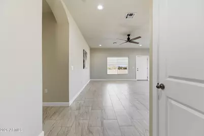 158 N Pettoshas Drive, Maricopa, AZ 85139 - Photo 9