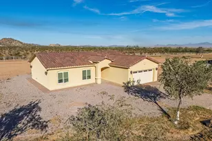 158 N Pettoshas Dr, Maricopa, AZ 85139 - Photo 43