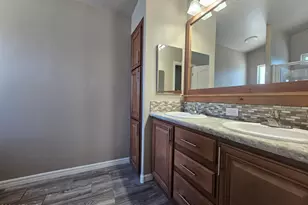 650 N Hawes Rd, Mesa, AZ 85207 - Photo 29