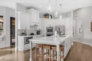 2731 E Capricorn Pl, Chandler, AZ 85249 - Photo 17