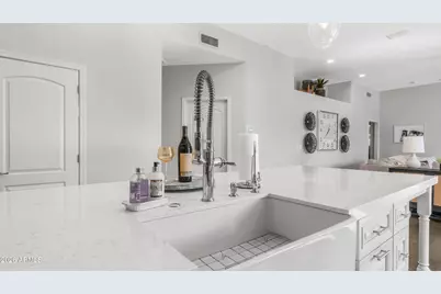 2731 E Capricorn Place, Chandler, AZ 85249 - Photo 47