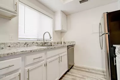 2215 W Augusta Avenue #102, Phoenix, AZ 85021 - Photo 27