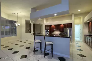 10249 N 64th St, Paradise Valley, AZ 85253 - Photo 9