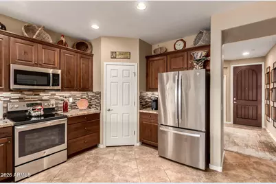 10945 W Pleasant Valley Court, Sun City, AZ 85351 - Photo 13