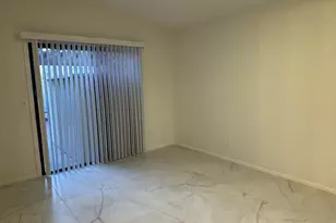 18811 N 44th Pl, Phoenix, AZ 85050 - Photo 3