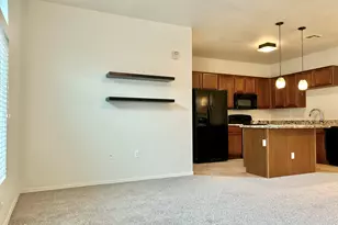 240 W Juniper Ave, Gilbert, AZ 85233 - Photo 5