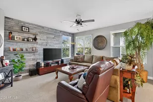 2425 W Bronco Butte Trl, Phoenix, AZ 85085 - Photo 7