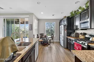 2425 W Bronco Butte Trl, Phoenix, AZ 85085 - Photo 5