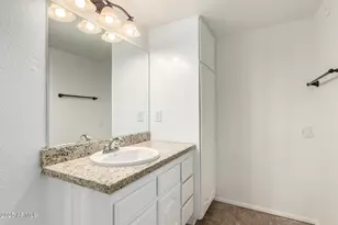 12222 N Paradise Vlg Pkwy S, Phoenix, AZ 85032 - Photo 17