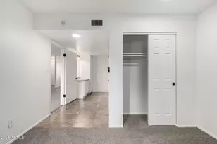 12222 N Paradise Vlg Pkwy S, Phoenix, AZ 85032 - Photo 15