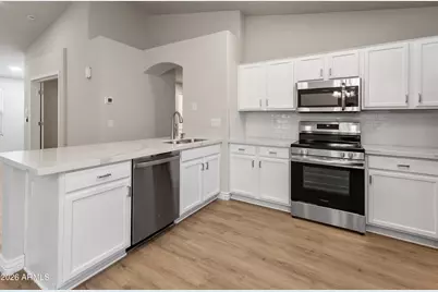 5811 S 16th Drive, Phoenix, AZ 85041 - Photo 3