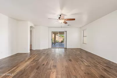 10614 W Edgemont Drive, Avondale, AZ 85392 - Photo 9