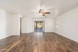 10614 W Edgemont Dr, Avondale, AZ 85392 - Photo 9