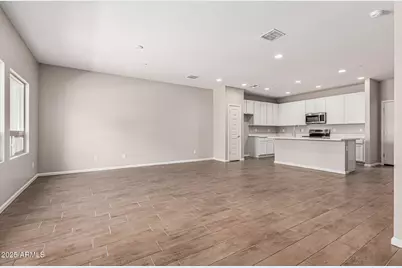 733 E Commonwealth Avenue #28, Chandler, AZ 85225 - Photo 5