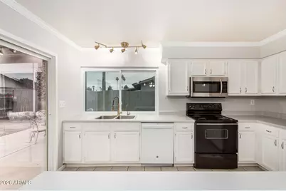 1012 S Santa Barbara Drive, Mesa, AZ 85202 - Photo 15