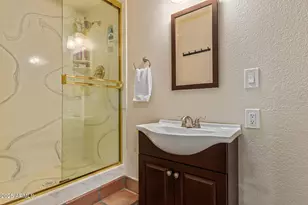 834 N Oak Ct, Chandler, AZ 85226 - Photo 33