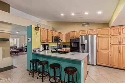 834 N Oak Court, Chandler, AZ 85226 - Photo 9