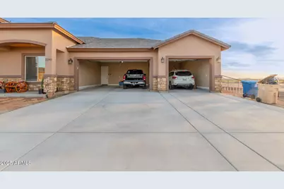 22951 W La Mirada Drive, Buckeye, AZ 85326 - Photo 9