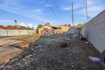 614 N 27th Avenue, Phoenix, AZ 85009 - Photo 1