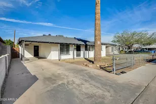 4724 W Monterosa St, Phoenix, AZ 85031 - Photo 3