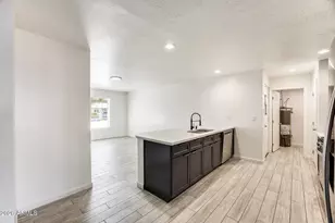 4724 W Monterosa St, Phoenix, AZ 85031 - Photo 15